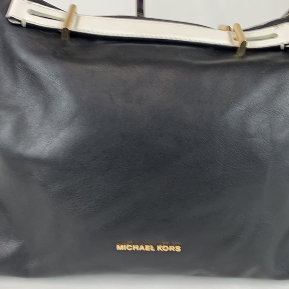 Michael kors bag - Picture 4 of 14